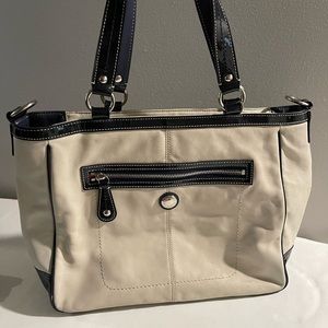 Coach Cream Leather Navy Blue Bag. Shoulder Tote Bag Purse